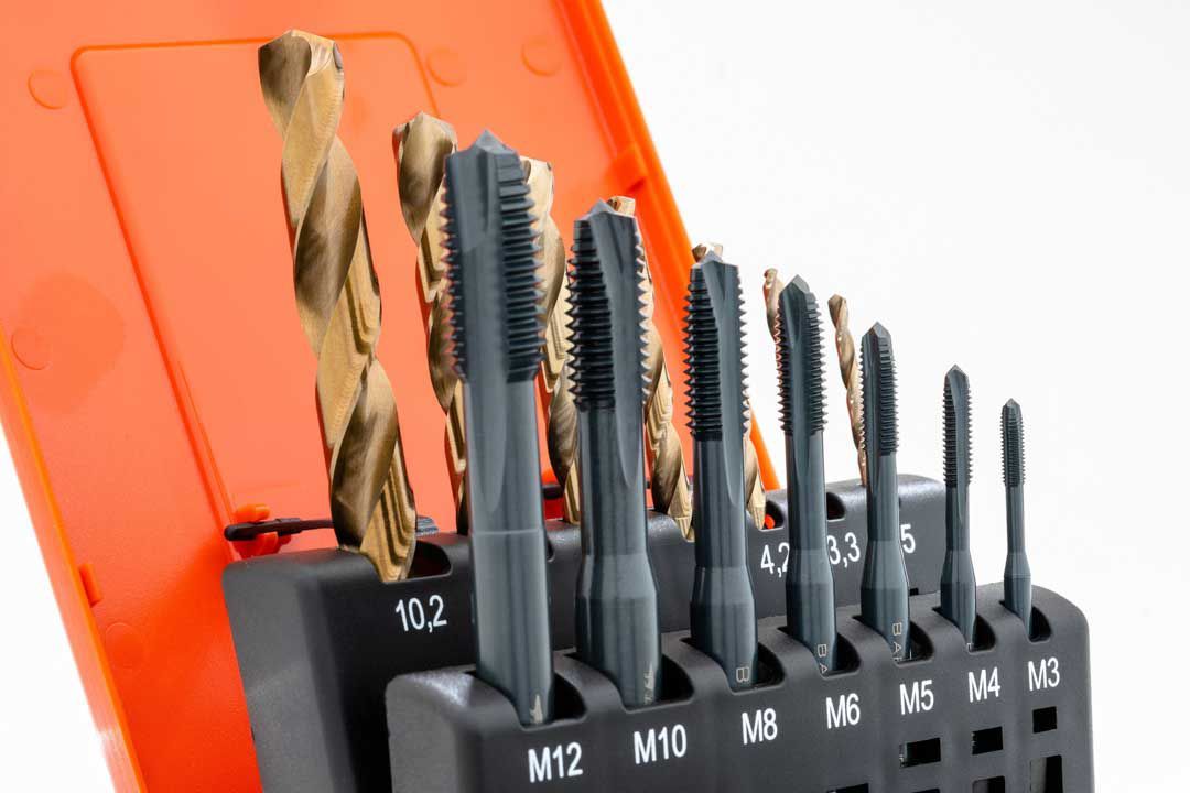 Zestaw HSSE do stali nierdzewnej: Gwintowniki maszynowe | Wiertła: M3-12